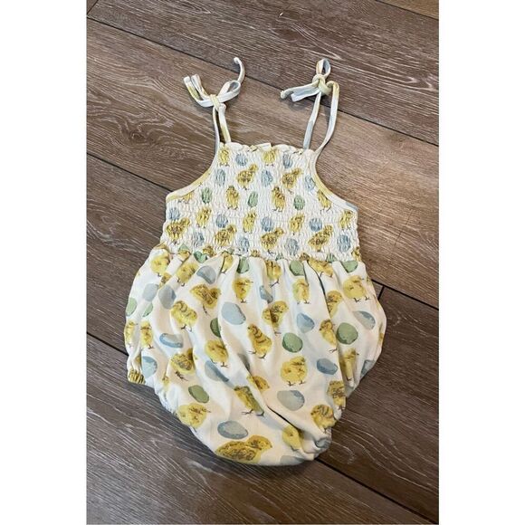 Kate Quinn Baby Chick Bubble Romper - Picture 4 of 4